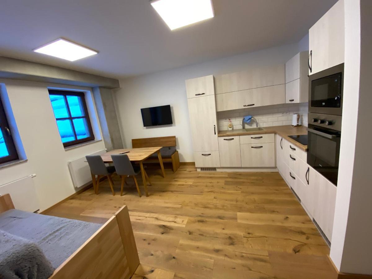Wellness Apartman Pila ควิลดา ภายนอก รูปภาพ