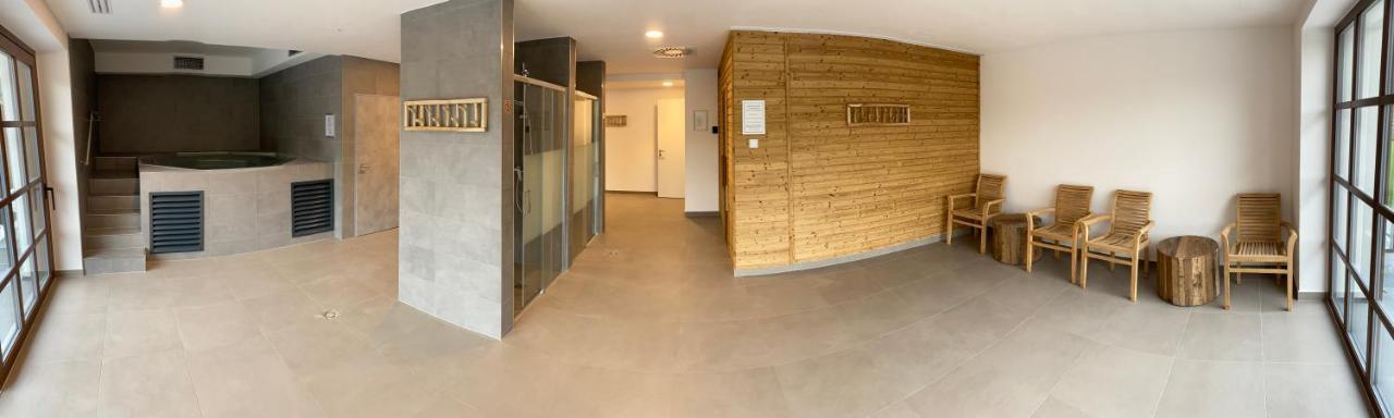 Wellness Apartman Pila ควิลดา ภายนอก รูปภาพ