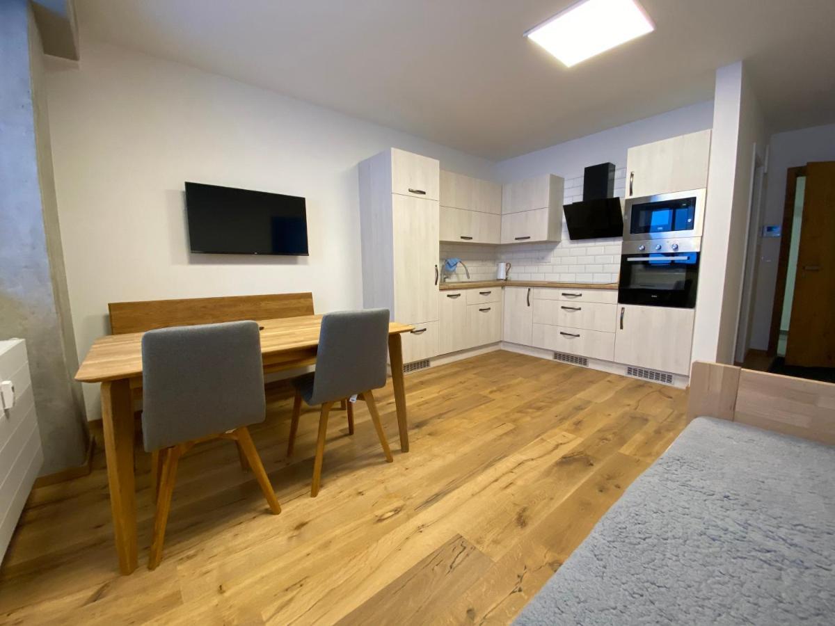 Wellness Apartman Pila ควิลดา ภายนอก รูปภาพ