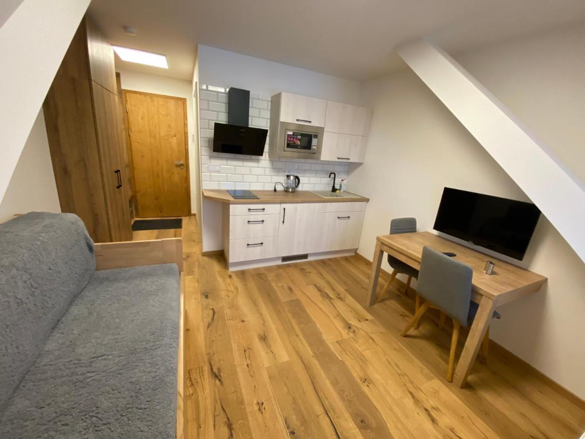 Wellness Apartman Pila ควิลดา ภายนอก รูปภาพ